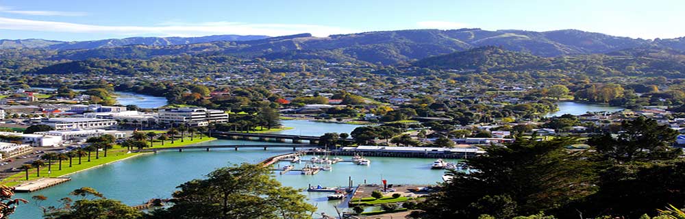 Gisborne شهریست در کرانه شرقی کشور نیوزیلند که ۳۵ هزار نفر جمعیت دارد
