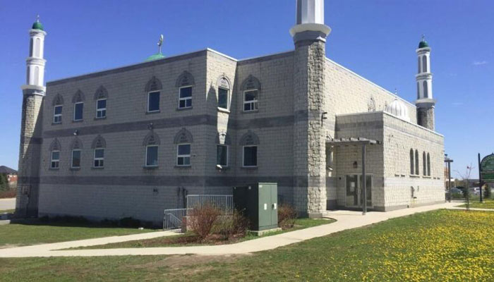 سی‌بی‌سی: برخی مساجد در تورنتو هنوز باز هستند