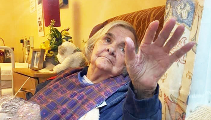 پیرزن ۸۹ ساله در خانه سالمندان انتاریو از کرونا بهبودی یافت