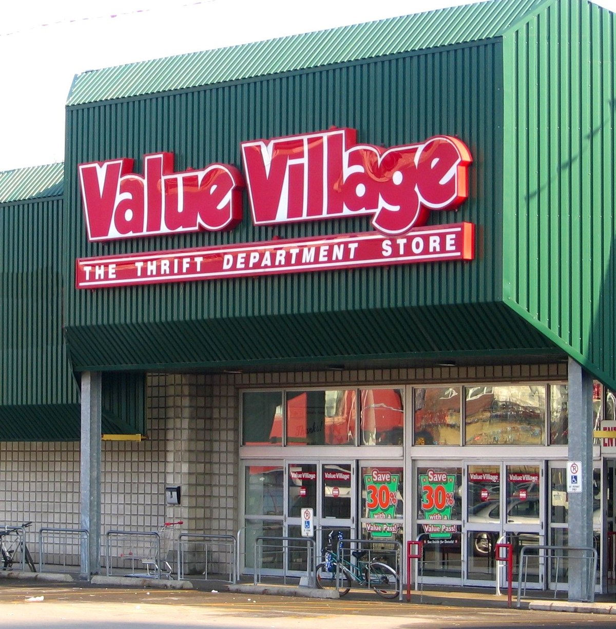 ولیو ویلیج فروشگاه‌های خود را در کانادا با تغییراتی باز می‌کند