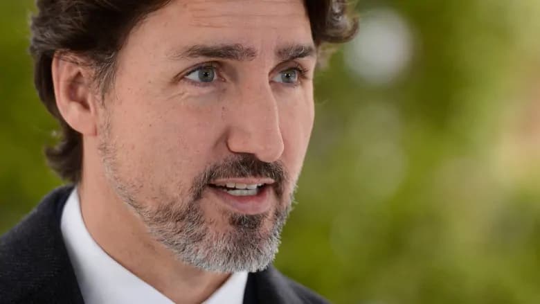 نخست وزیر کانادا ۱۵۰۰ سلاح مرگبار را از امروز در کانادا ممنوع اعلام کرد