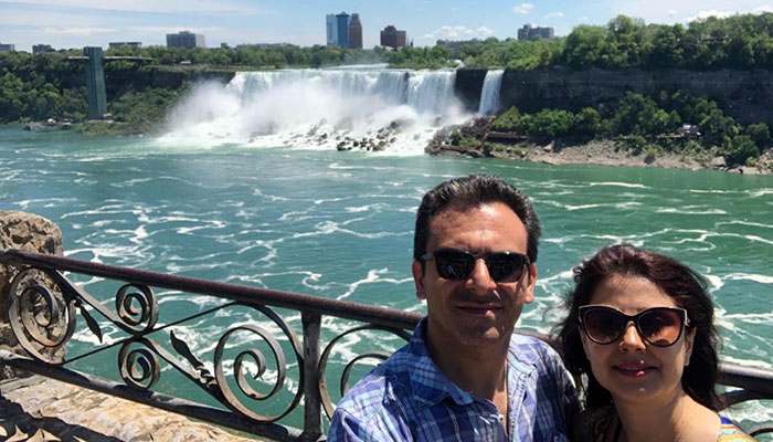کامیار در ایران و پانته‌آ در کانادا؛ زوج ایرانی که کرونا آنها را از هم دور کرده است