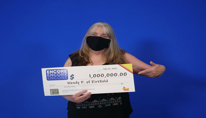 یک میلیون دلار جایزه برای خانم ۶۱ ساله در انتاریو