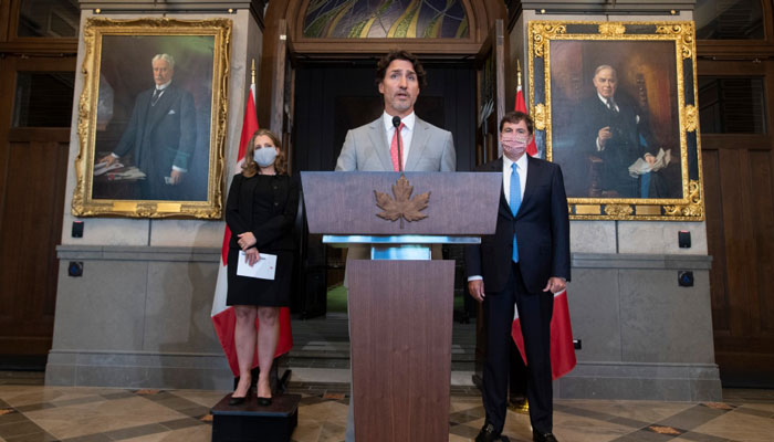 تنش‌ها در رهبری سیاسی کانادا ادامه دارد؛ تعطیلی موقت پارلمان و اعتراض مخالفان
