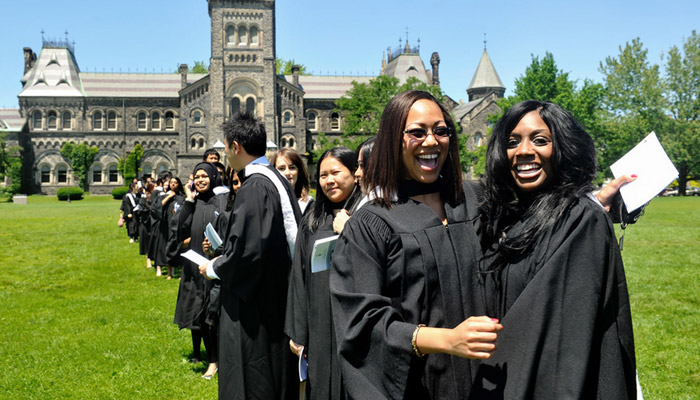 دانشگاه تورنتو از نظر قابلیت استخدام فارغ‌التحصیلان، بهترین در کانادا و هشتمین در دنیاست